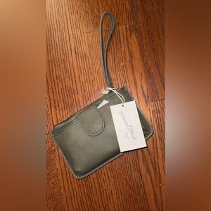 brand new universal threads handbag army green color